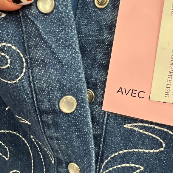 Avec Les Filles Denim Embroidered Western Long Sleeve Mini Dress NWT - Picture 4 of 4